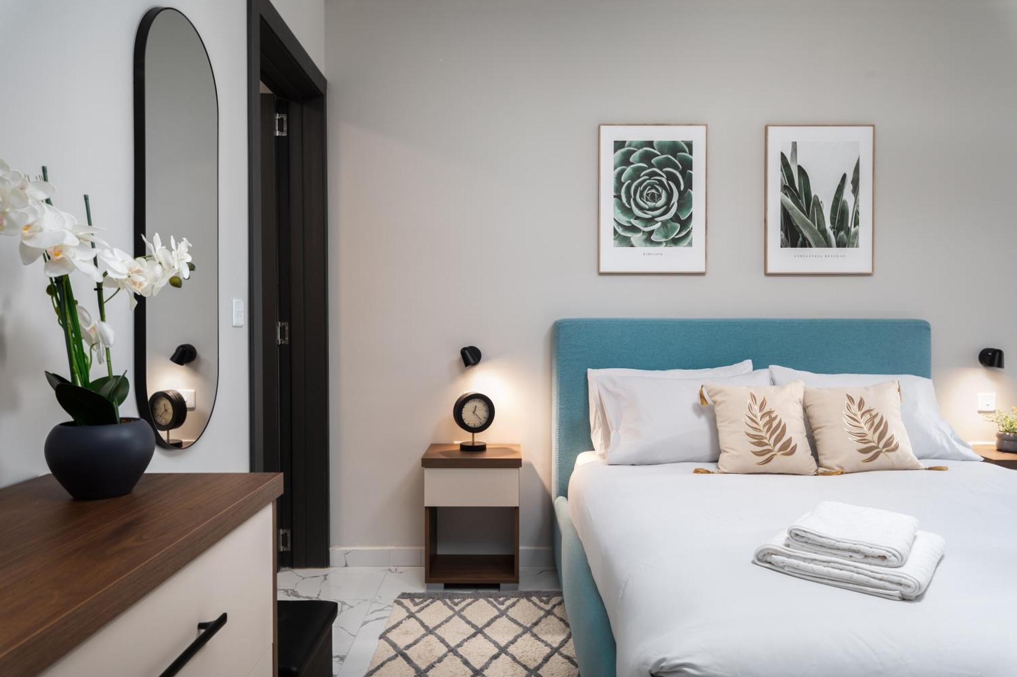 Modern 2Br Cosy Apartment With Large Terrace - Close To Manoel Island & Tigne Shopping Mall Sliema Kültér fotó