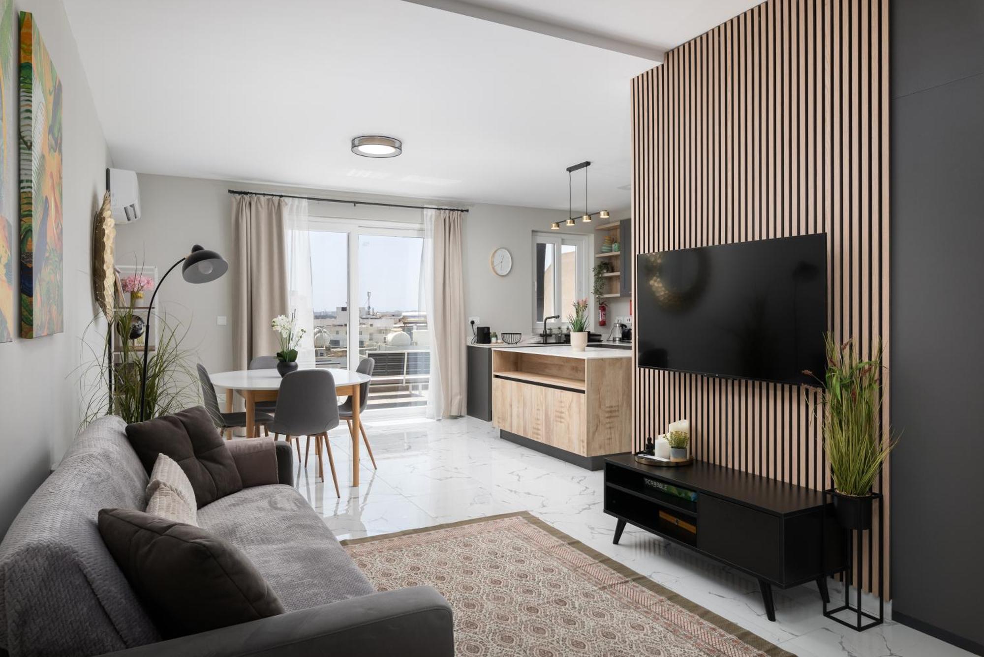 Modern 2Br Cosy Apartment With Large Terrace - Close To Manoel Island & Tigne Shopping Mall Sliema Kültér fotó